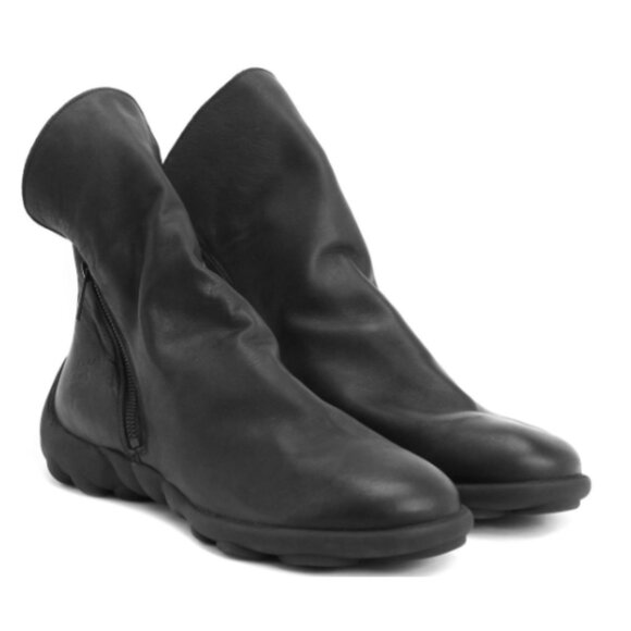 John Fluevog Men\'s Black Leather Walker Boot main image 16